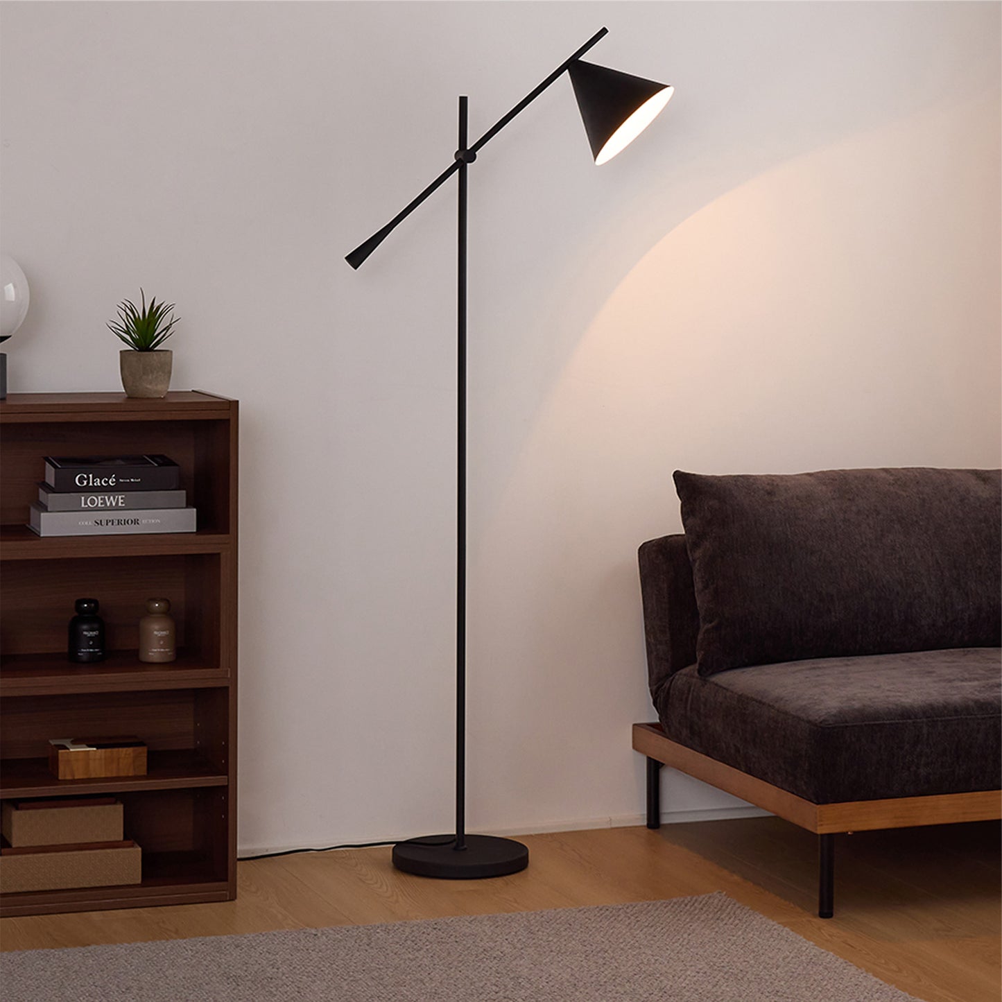 フロアライト Rocne（ロクネ）