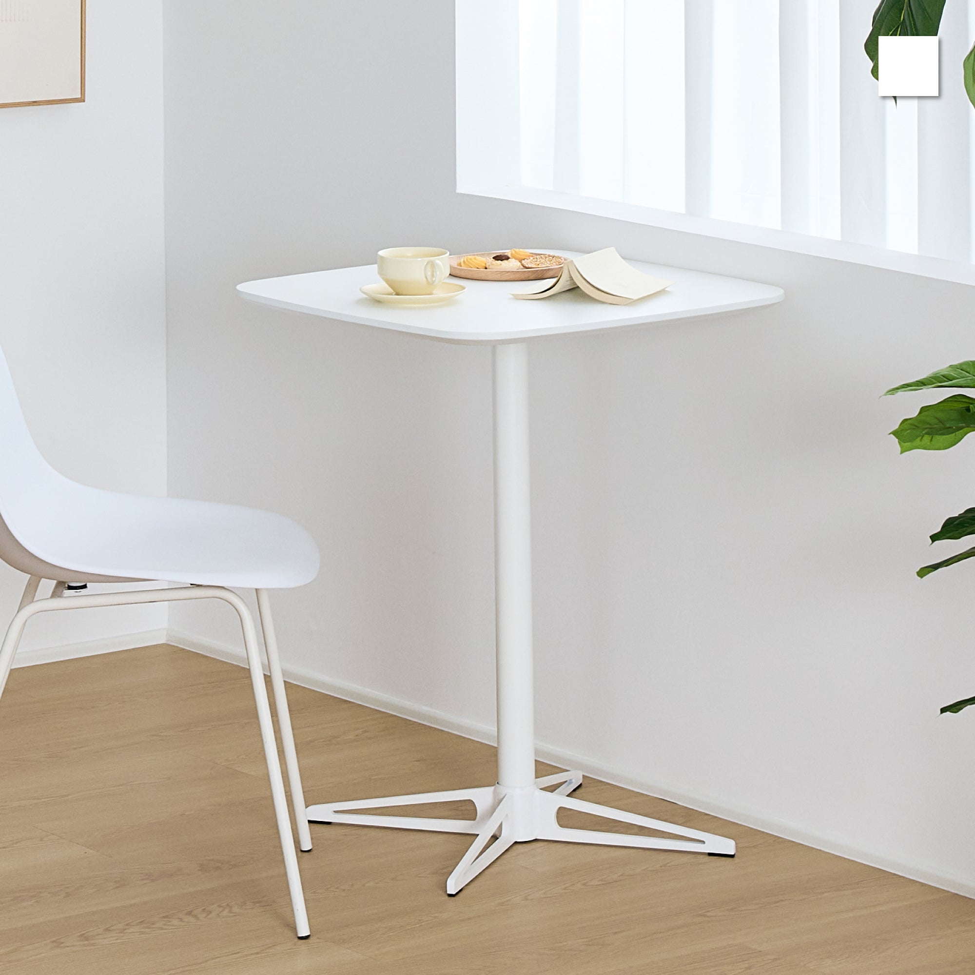 カフェテーブル Prato（プラート）