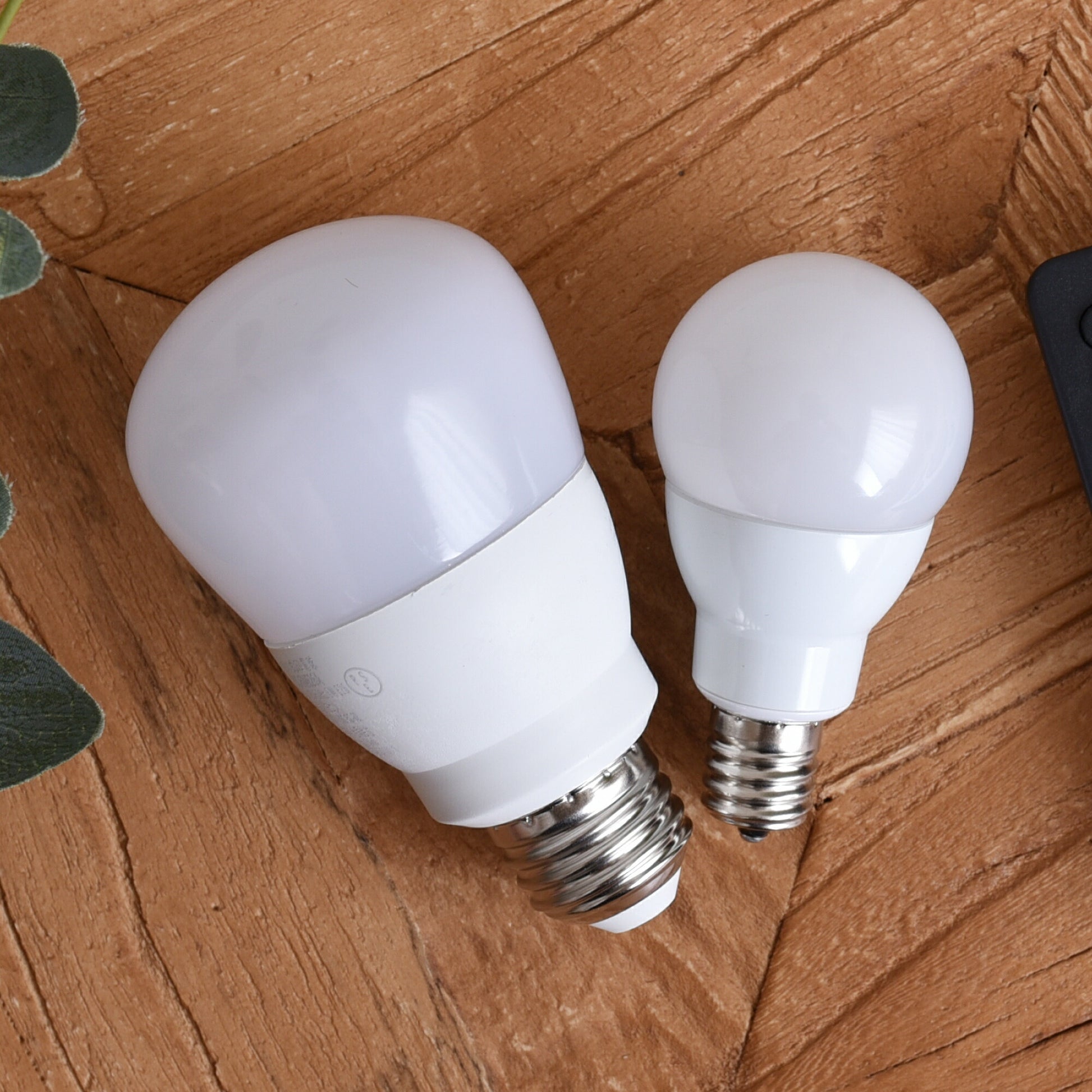 LED電球 リモコン式 40w形相当 E17口金 調光調色 直径45mm 4チャンネル 昼光色 昼白色 電球色 400lm メモリー タイマー お好み  常夜灯 広配光 高輝度 高演色 省エネ 照明器具 led照明 明るい Lucimo ルシモ LUC-5WE17G 電球4個リモコン別売り – FINE  KAGU 公式